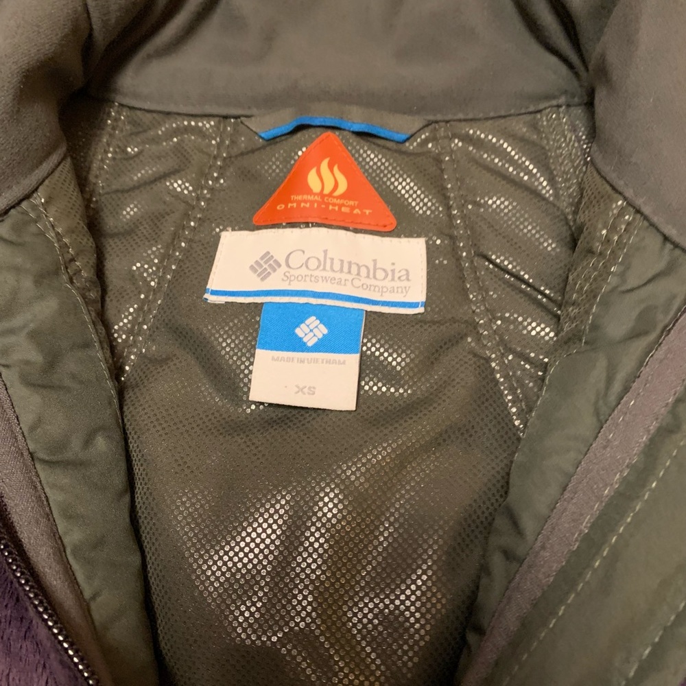 Columbia mixed media plush athletic jacket. Size XS. - Picture 5 of 10
